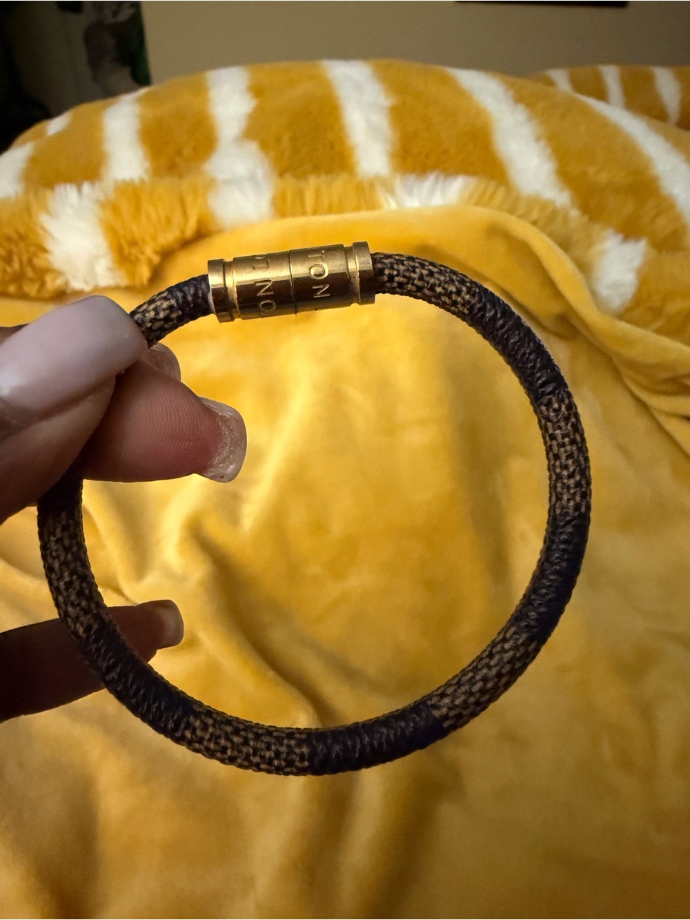 Louis Vuitton Theda Multicolor
Monogram Leather Bracelet